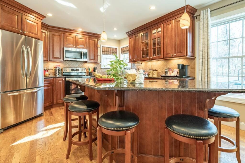 Luxury 4 Bedroom House In Pocono Mountains In Golf Course Near Lake Tobyhanna Екстериор снимка