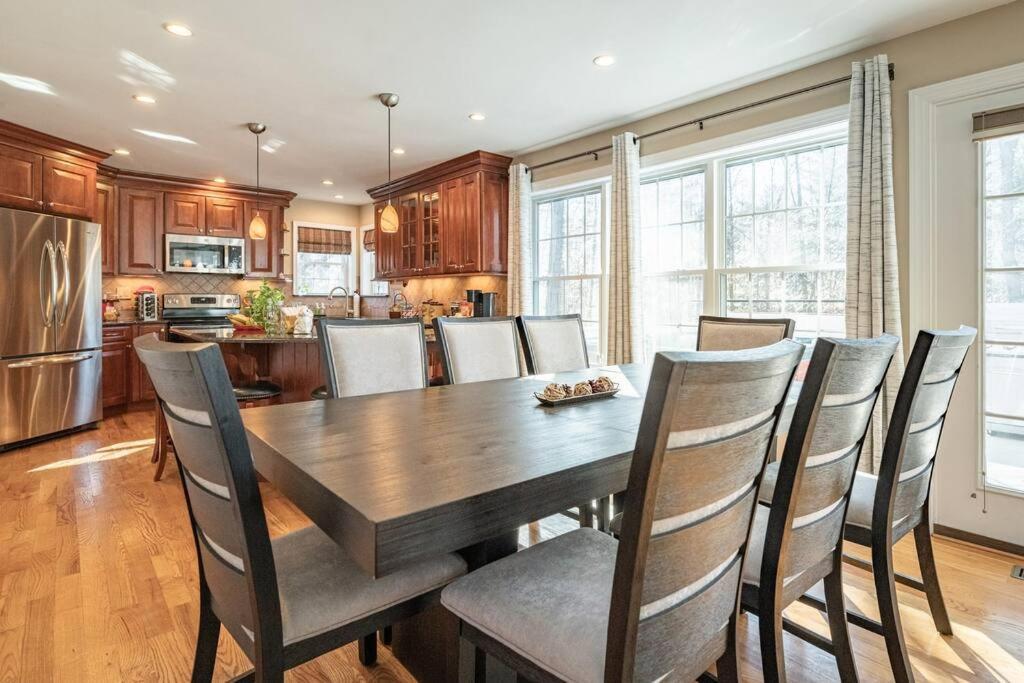 Luxury 4 Bedroom House In Pocono Mountains In Golf Course Near Lake Tobyhanna Екстериор снимка