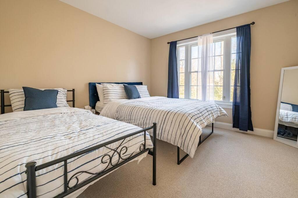 Luxury 4 Bedroom House In Pocono Mountains In Golf Course Near Lake Tobyhanna Екстериор снимка
