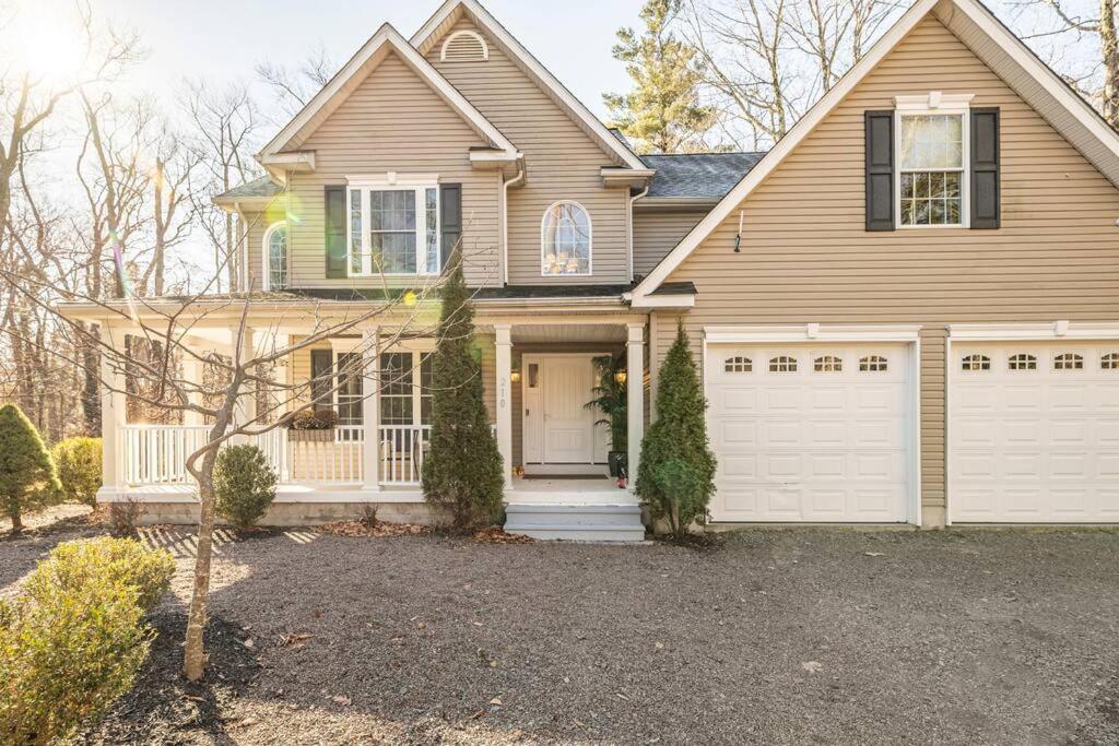 Luxury 4 Bedroom House In Pocono Mountains In Golf Course Near Lake Tobyhanna Екстериор снимка