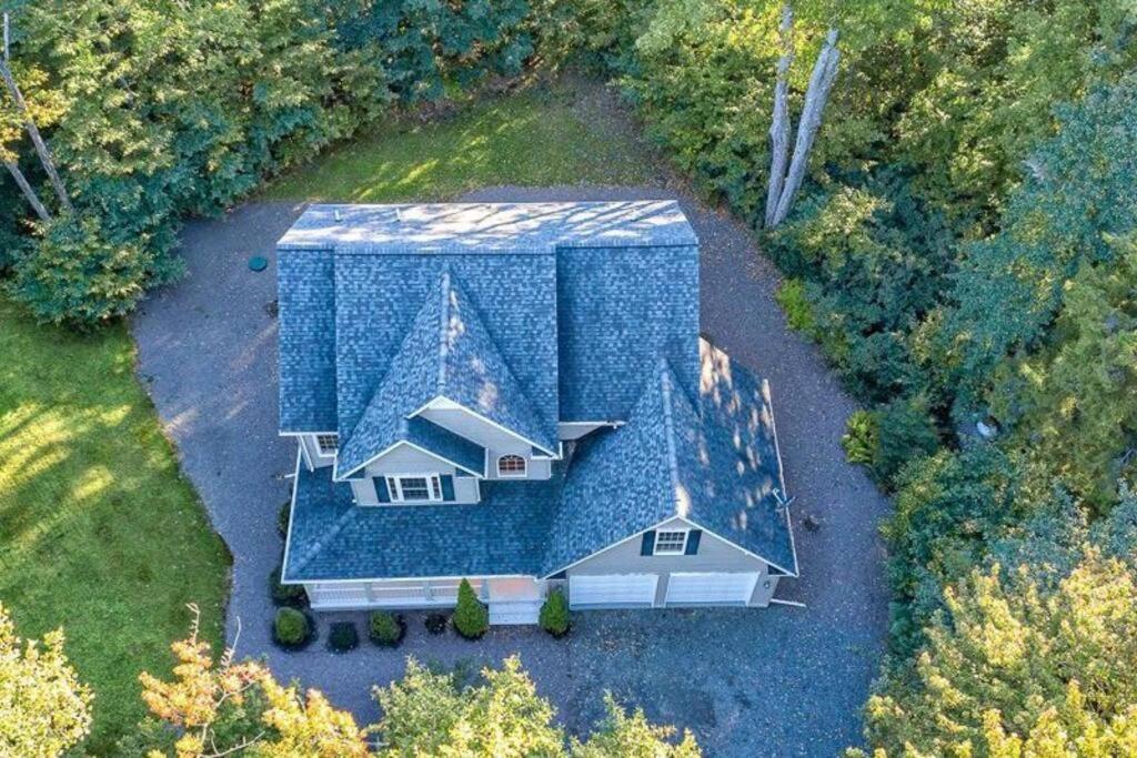 Luxury 4 Bedroom House In Pocono Mountains In Golf Course Near Lake Tobyhanna Екстериор снимка